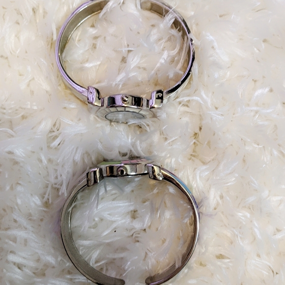 Two bangle cuff watches - Picture 4 of 12
